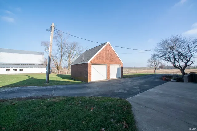$475,000 | 6548 South Hart Street Road, Monroe City, IN 47557
