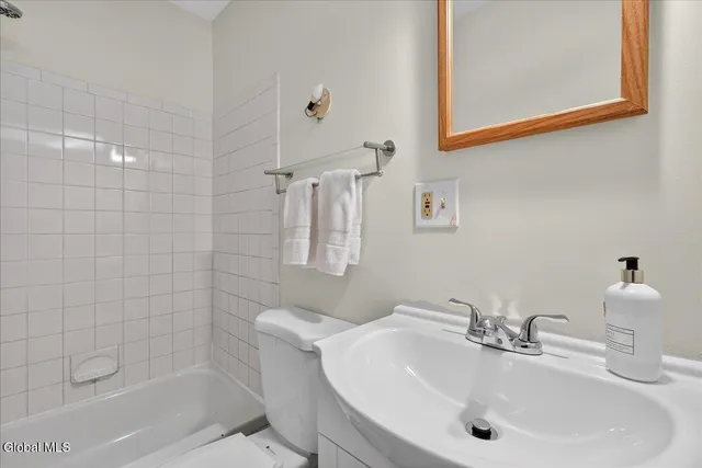 $249,000 | 98 Livingston Avenue, Albany, NY 12207