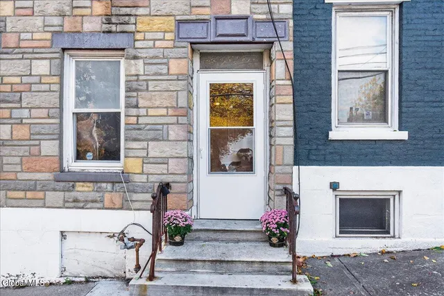 $249,000 | 98 Livingston Avenue, Albany, NY 12207