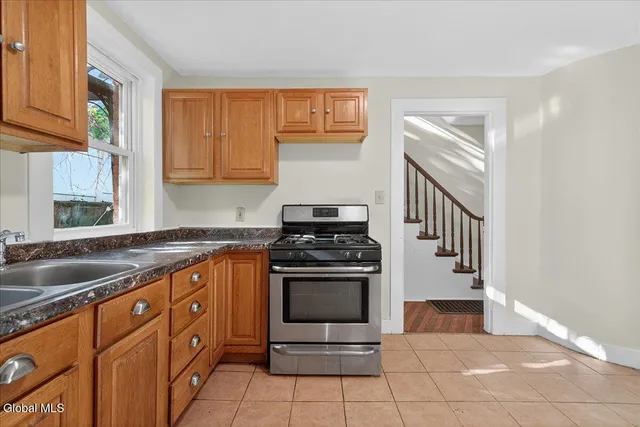 $249,000 | 98 Livingston Avenue, Albany, NY 12207