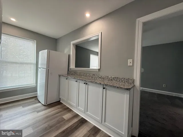 $1,400 | 55 South 3rd Street, Unit 1, Oxford, PA 19363