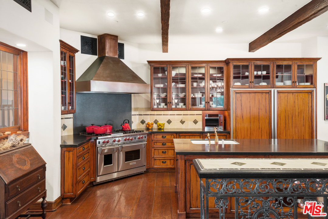 2662 Santa Maria Road Topanga, CA 90290 - Photo 14 of 53