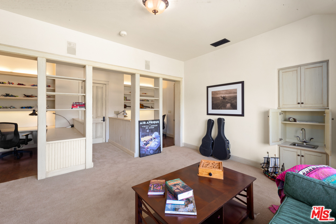 2662 Santa Maria Road Topanga, CA 90290 - Photo 24 of 53