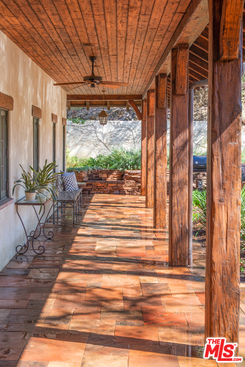 2662 Santa Maria Road Topanga, CA 90290 - Photo 28 of 53