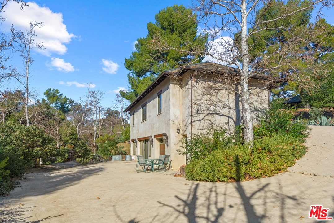 2662 Santa Maria Road Topanga, CA 90290 - Photo 38 of 53