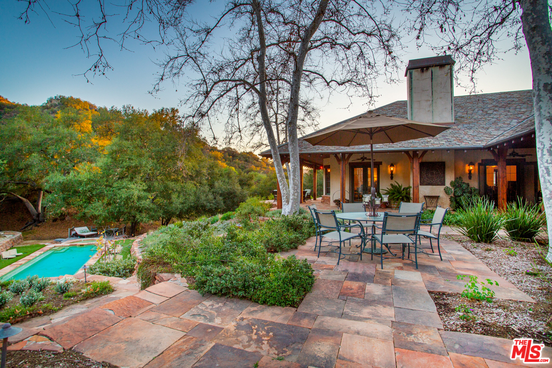2662 Santa Maria Road Topanga, CA 90290 - Photo 41 of 53