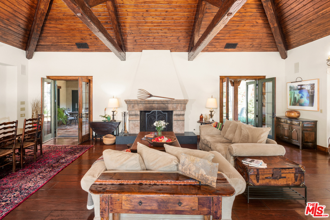2662 Santa Maria Road Topanga, CA 90290 - Photo 8 of 53