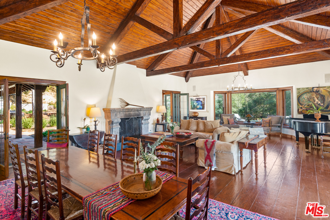 2662 Santa Maria Road Topanga, CA 90290 - Photo 9 of 53