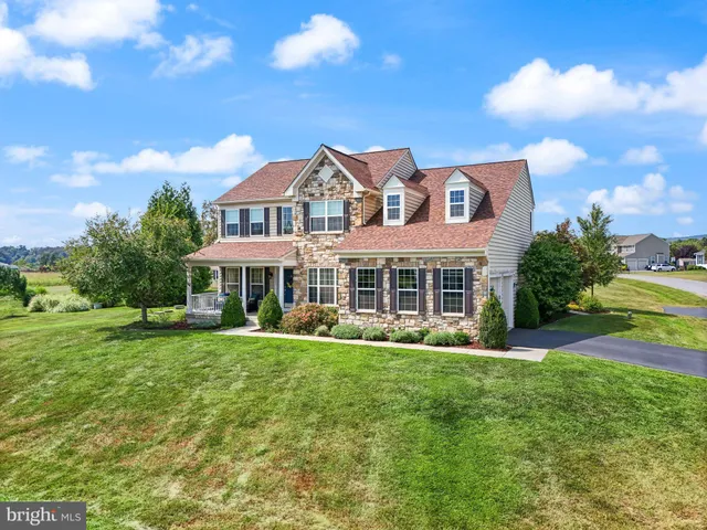 $1,095,000 | 36483 Winding Oak Place, Purcellville, VA 20132