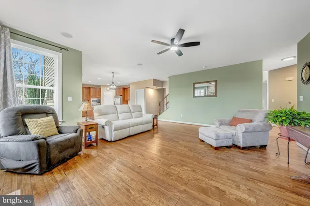 $1,049,900 | 36483 Winding Oak Place, Purcellville, VA 20132