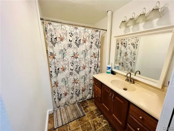 $1,400 | 132 Palmer Street, Watertown, NY 13601