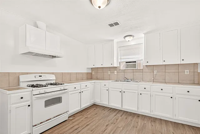 $225,000 | 14205 Stoneshire Street, Houston, TX 77060