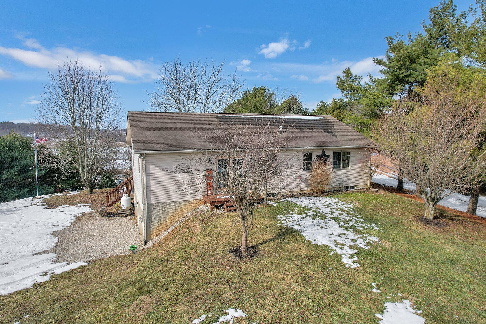 514 Roe Lane Kingston, OH 45644 - Photo 40 of 44 62DDD23F-40BD-4757-A5A7-11766F743176