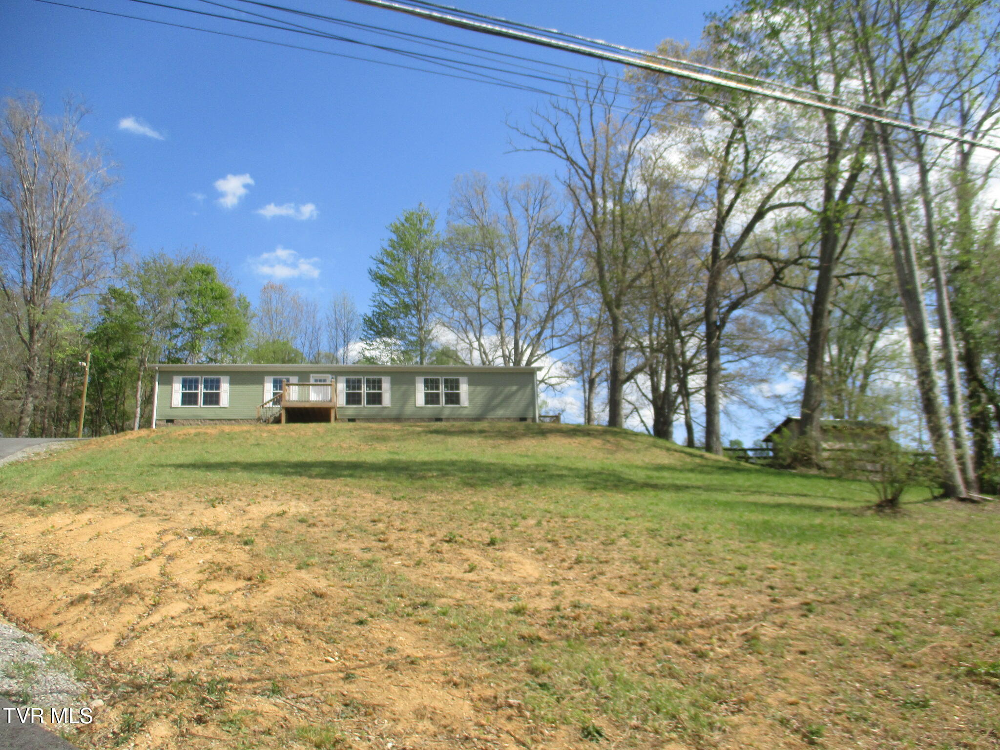8460 Reedy Creek Road Bristol, VA 24202 - Photo 2 of 19 IMG_2838
