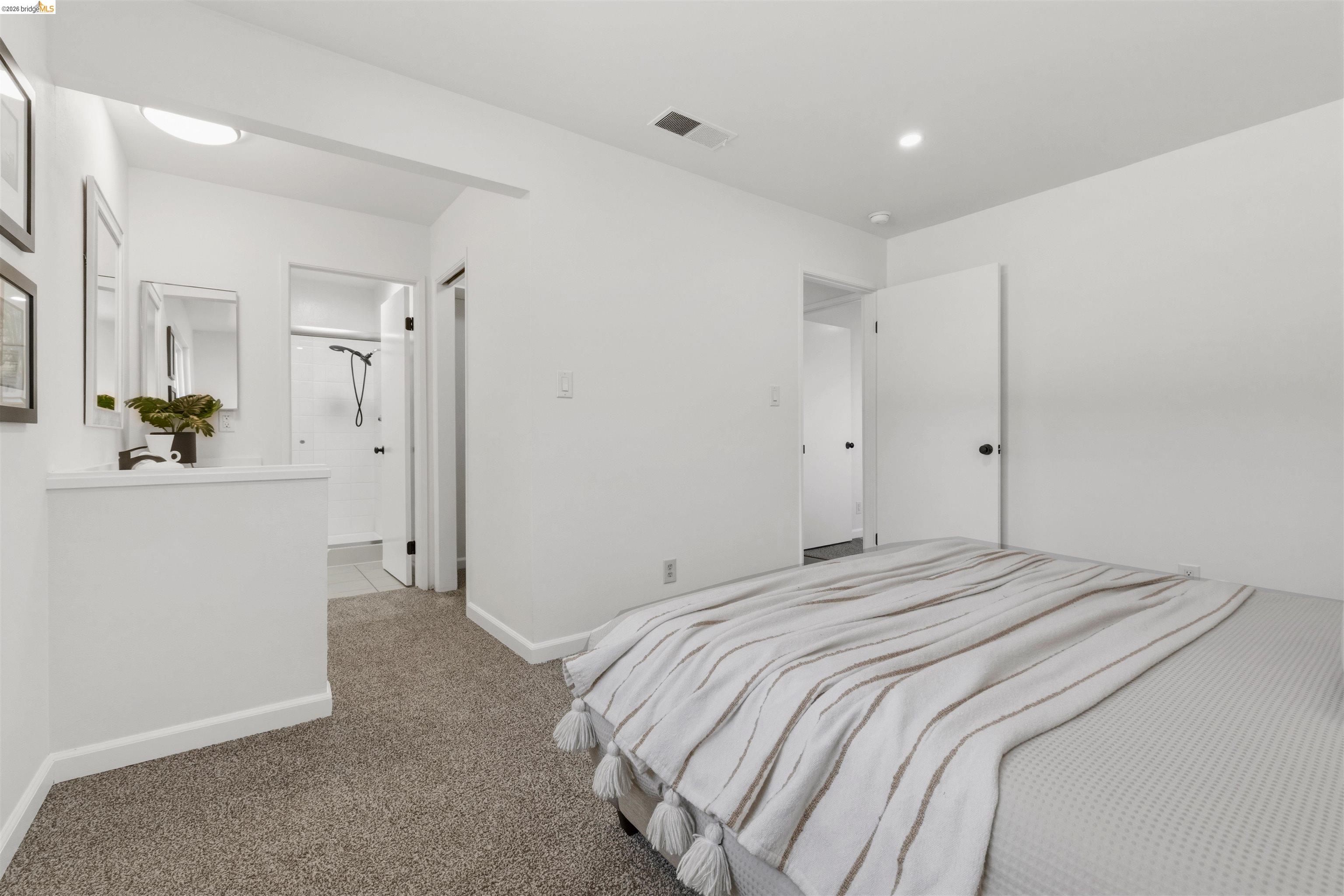 1363 Swallow Tail Road Concord, CA 94521 - Photo 17 of 31 Gallery Image 17