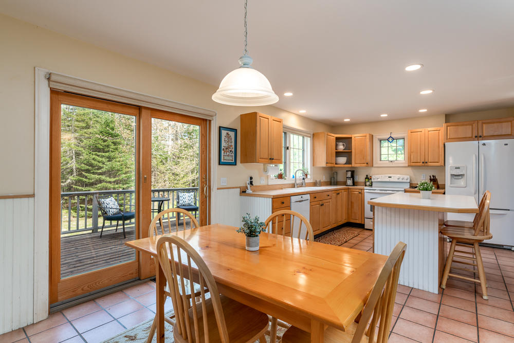 29 Staples Point Road Freeport, ME 04032 - Photo 11 of 33 29staplespoint-23