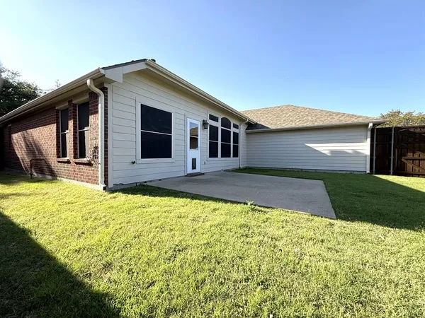 $2,450 | 1564 Bradford Trace Drive, Allen, TX 75002