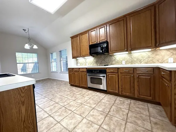 $2,450 | 1564 Bradford Trace Drive, Allen, TX 75002