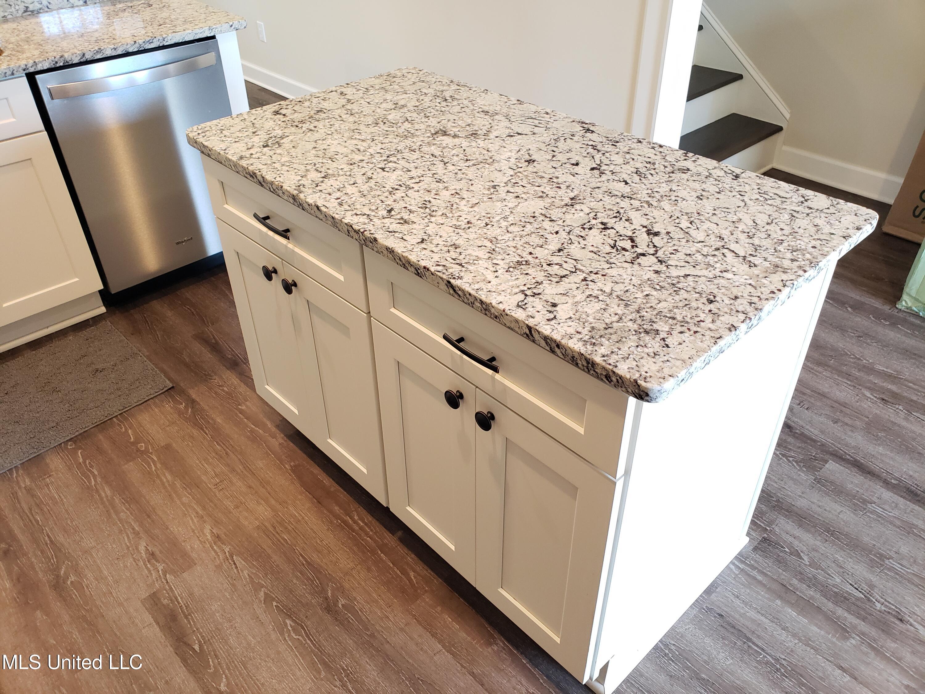 69 East Valley Street Hernando, MS 38632 - Photo 19 of 55 Kitchen Island