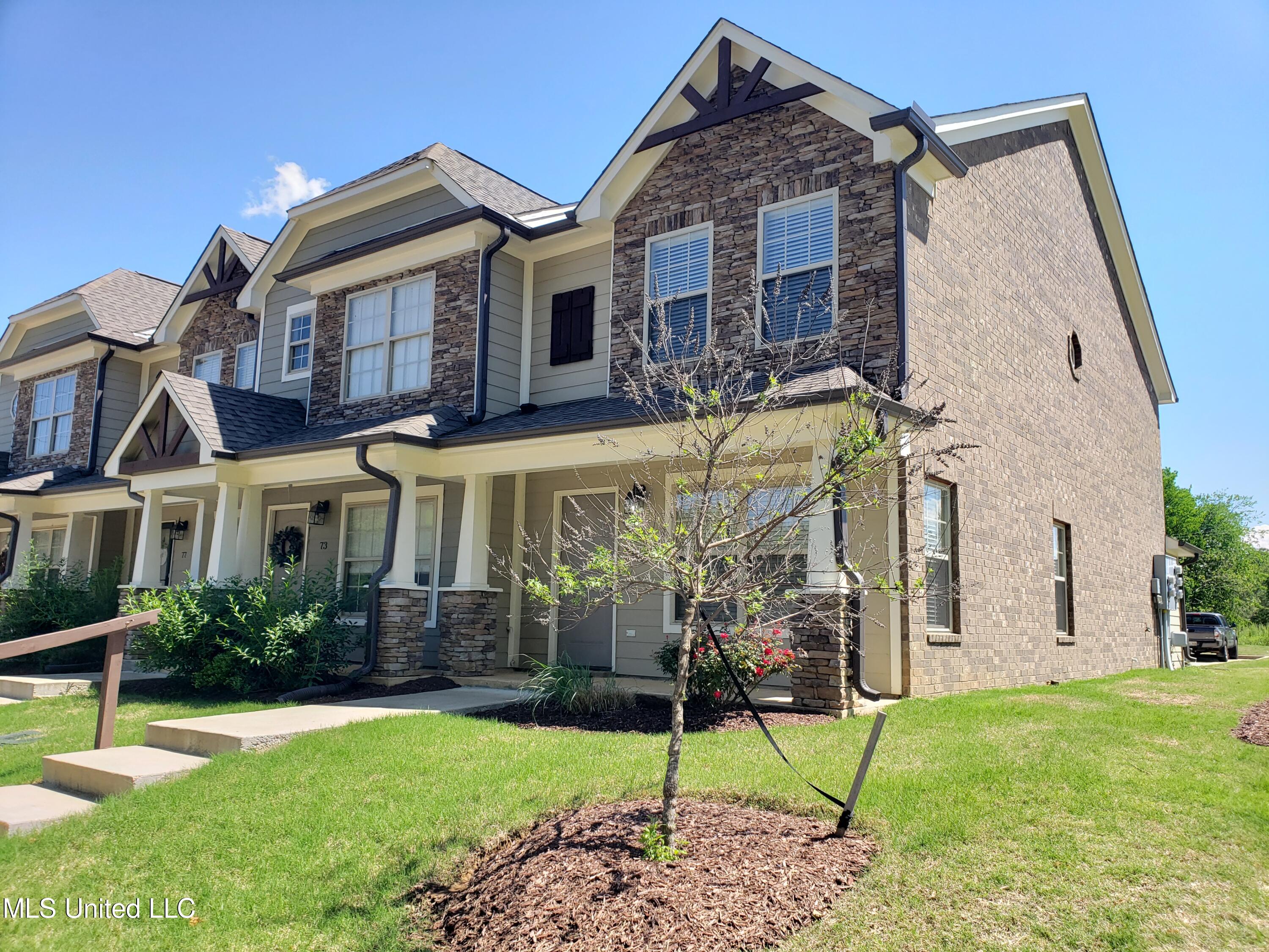 69 East Valley Street Hernando, MS 38632 - Photo 2 of 55 Front