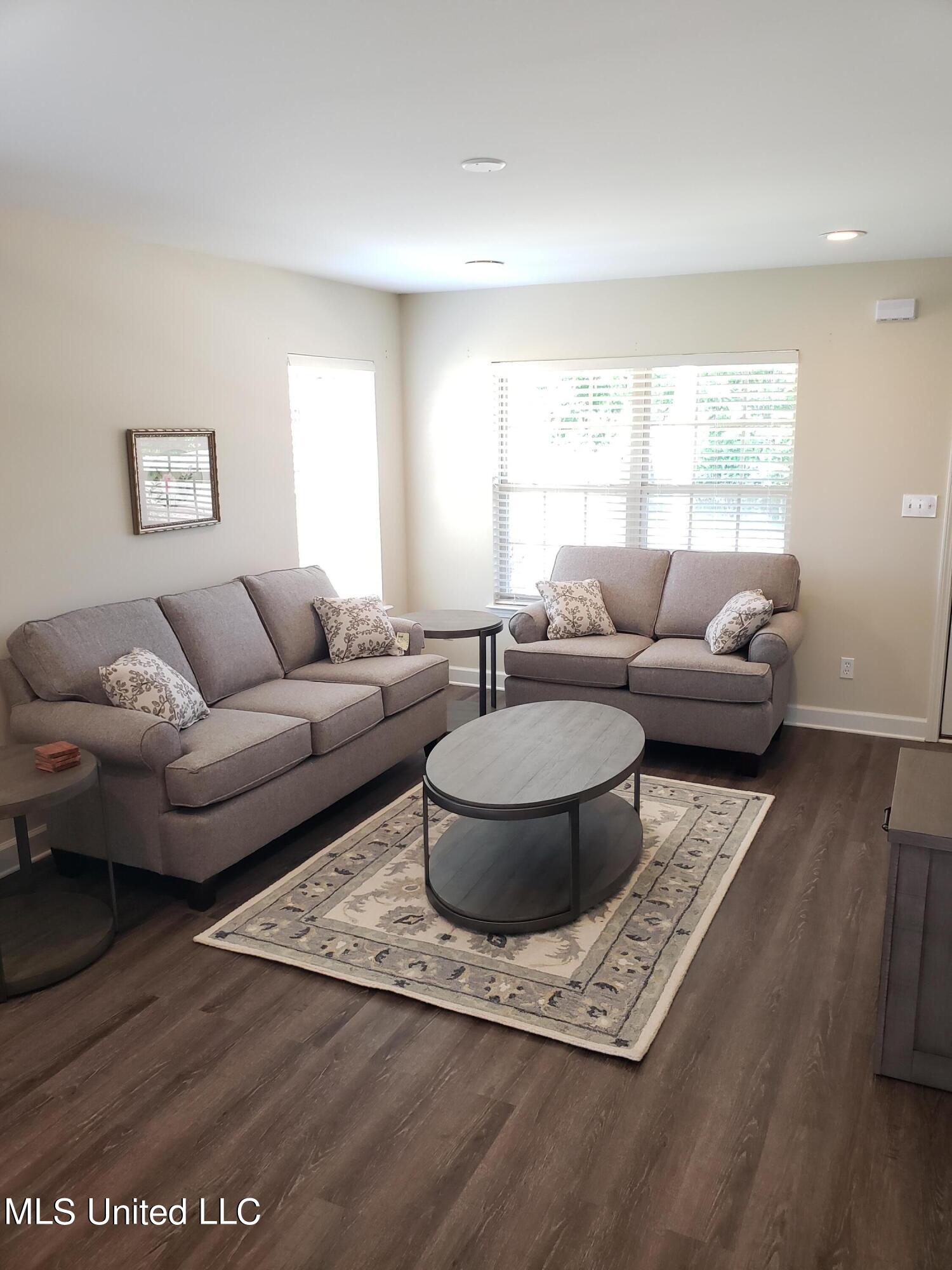 69 East Valley Street Hernando, MS 38632 - Photo 8 of 55 Great Room