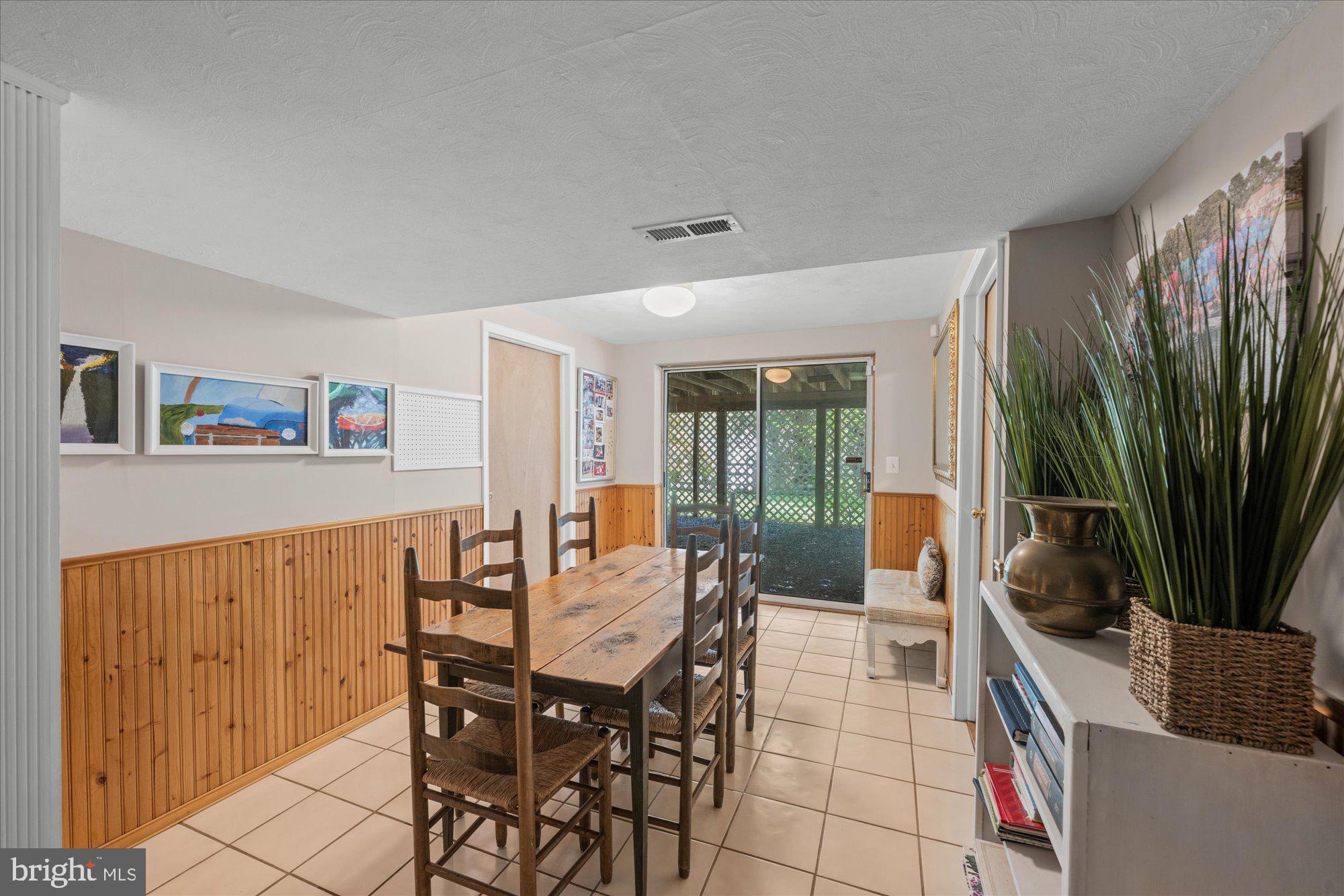 16113 Orchard Grove Road Gaithersburg, MD 20878 - Photo 27 of 31