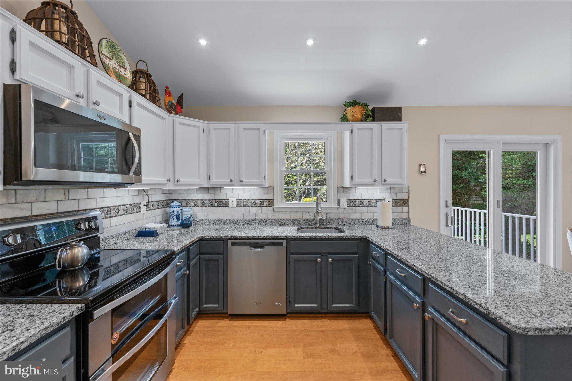 16113 Orchard Grove Road Gaithersburg, MD 20878 - Photo 10 of 31