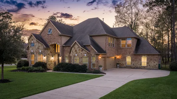 $740,000 | 28503 Riverside Crest Lane, Houston, TX 77336