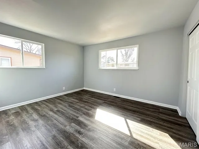 $185,000 | 670 Starlet Drive, Florissant, MO 63031