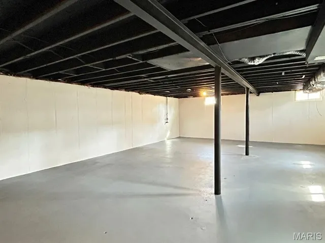 $185,000 | 670 Starlet Drive, Florissant, MO 63031