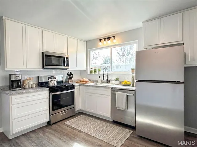 $185,000 | 670 Starlet Drive, Florissant, MO 63031