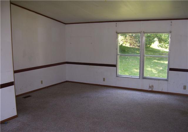 366 School Road White Bluff, TN 37187 - Photo 5 of 16 Living Room
