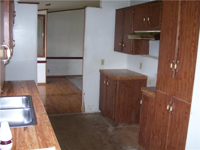 366 School Road White Bluff, TN 37187 - Photo 8 of 16 Kitchen