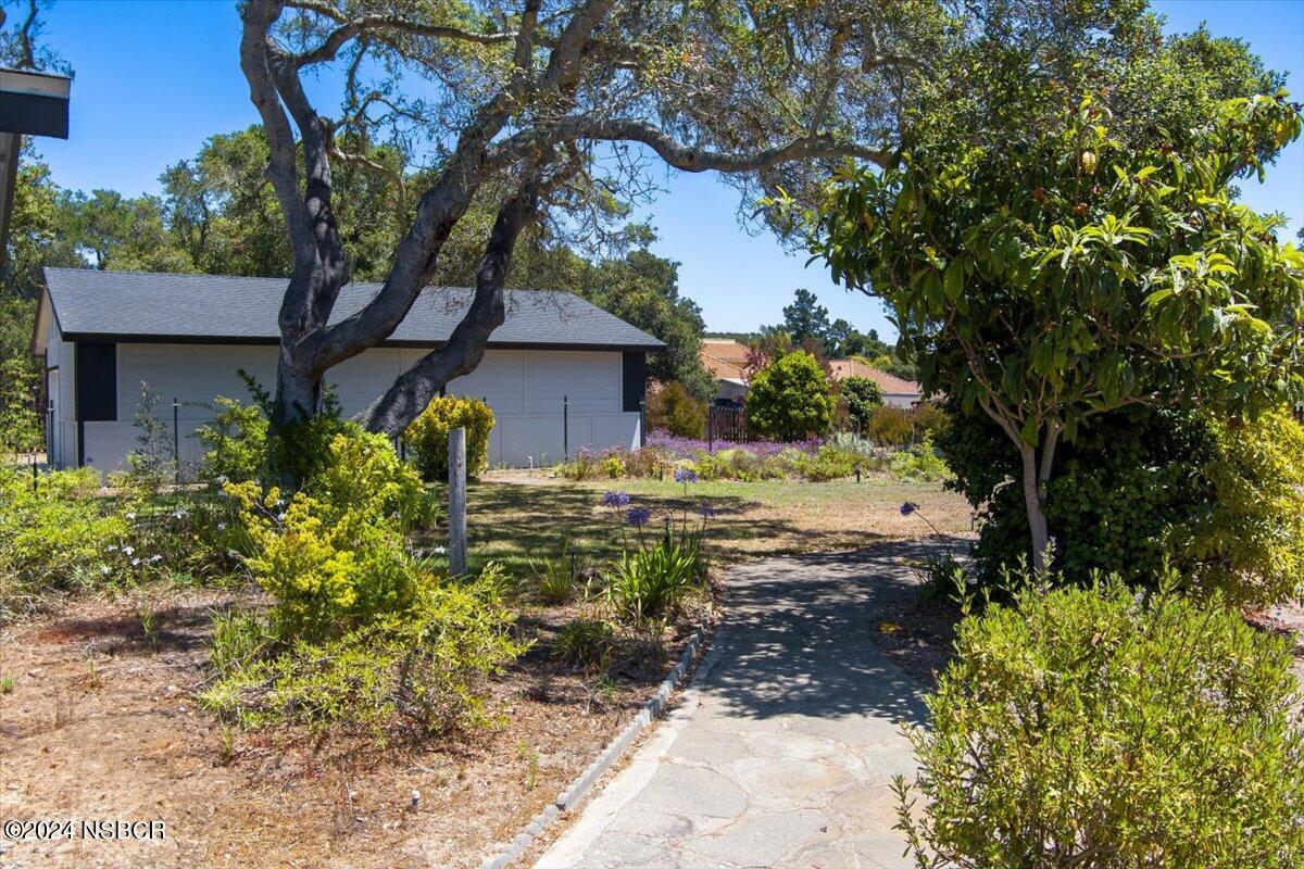 1265 Stallcup Lane Lompoc, CA 93436 - Photo 30 of 38 #20 walkway to wkshp