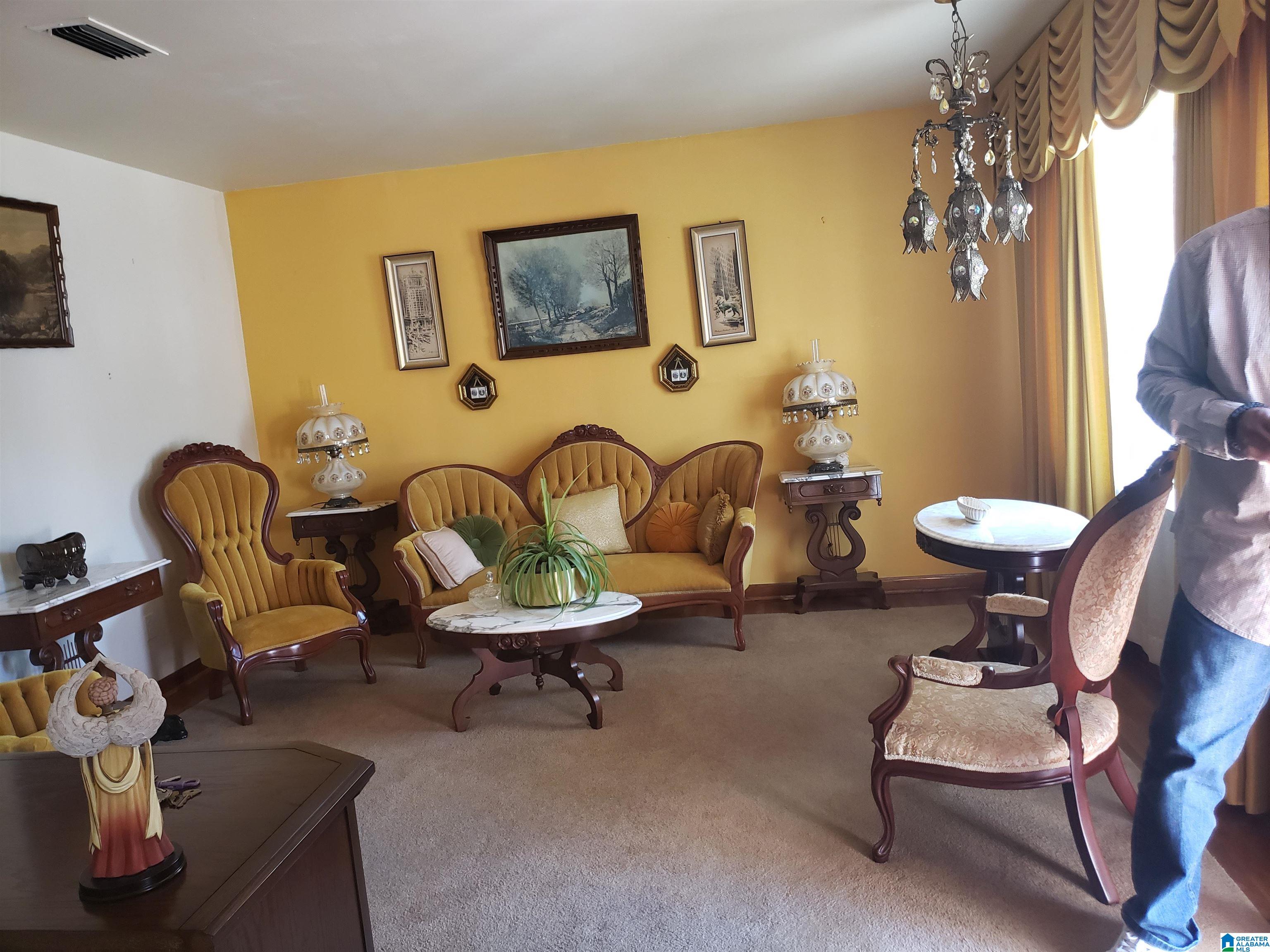 232 11th Avenue Southwest Birmingham, AL 35211 - Photo 4 of 23