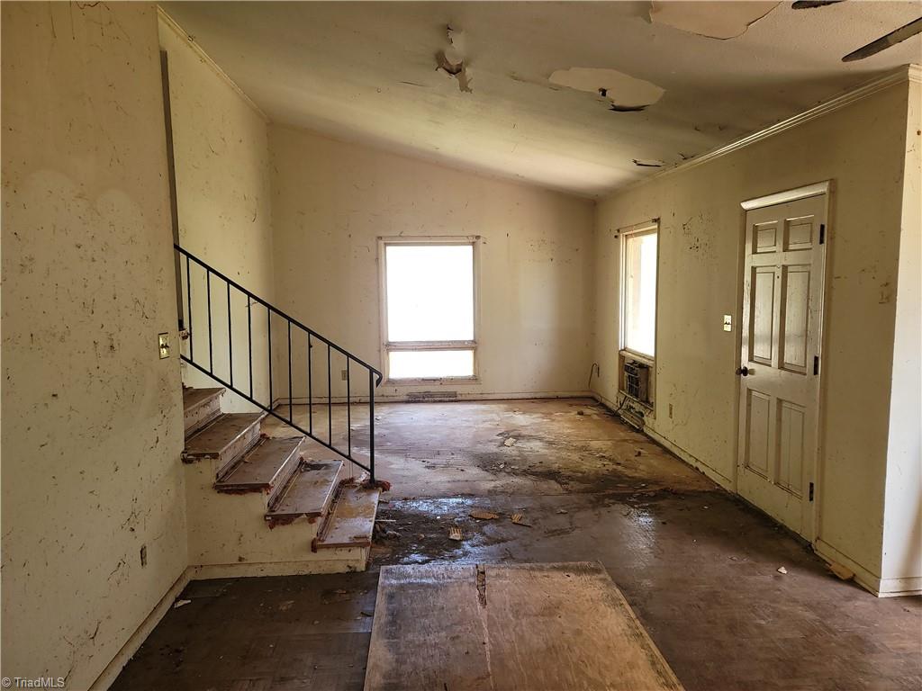 507 Shadybrook Road High Point, NC 27265 - Photo 5 of 12