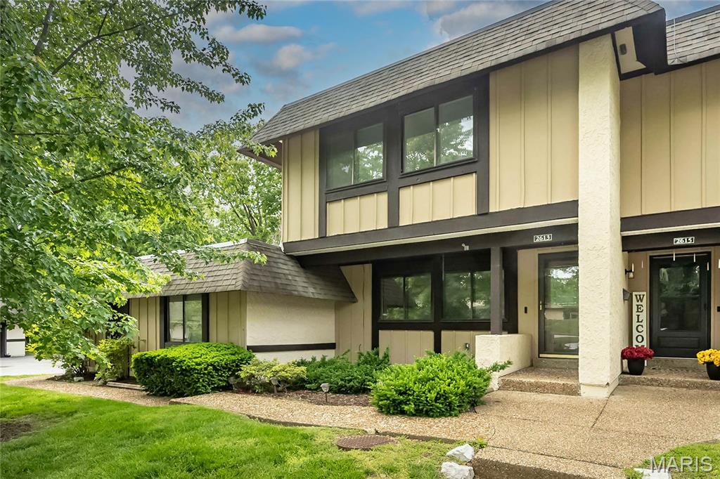 2613 Hampton Road St. Charles, MO 63303 - Photo 2 of 54