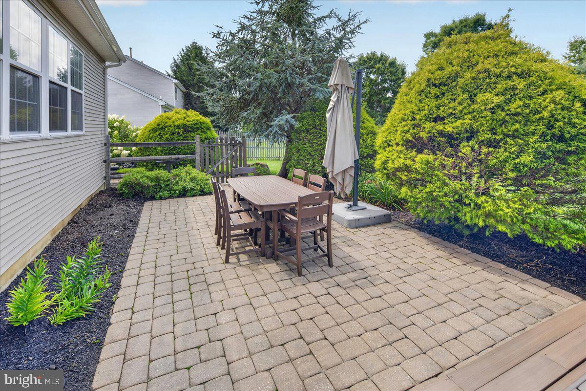 407 Denow Road Pennington, NJ 08534 - Photo 39 of 45