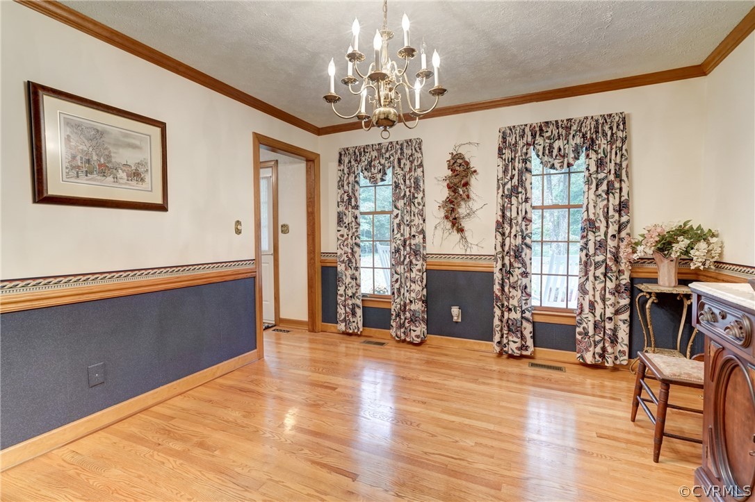 9610 Old Forge Road Providence Forge, VA 23140 - Photo 21 of 44 a view of a livingroom with furniture window and wooden floor