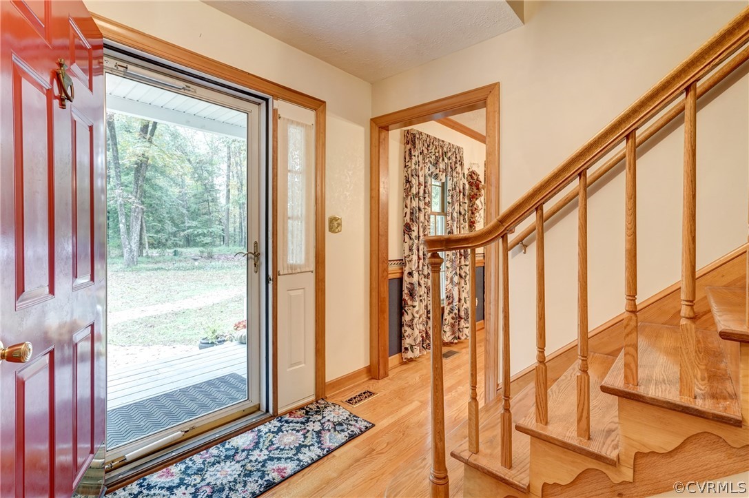 9610 Old Forge Road Providence Forge, VA 23140 - Photo 8 of 44 a view of an entryway