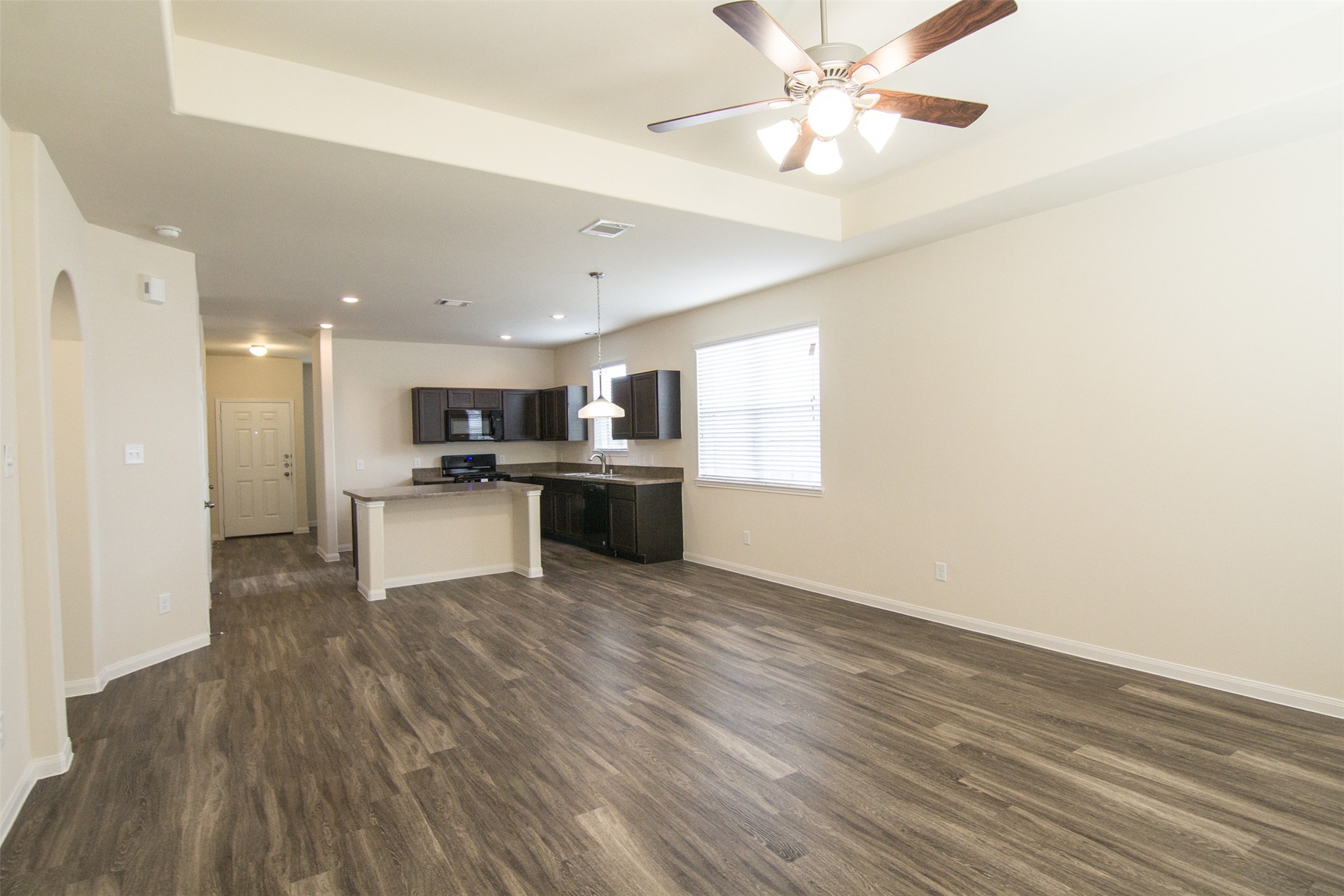 29614 Clover Shore Drive Spring, TX 77386 - Photo 7 of 15 Photos may be representative of the floor plan and not the exact home. Finishes, layout, and features of the actual property for lease may vary.