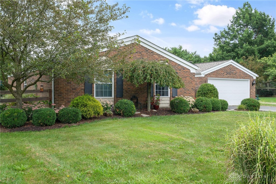 3766 Ronda Court Springfield, OH 45502 - Photo 1 of 32