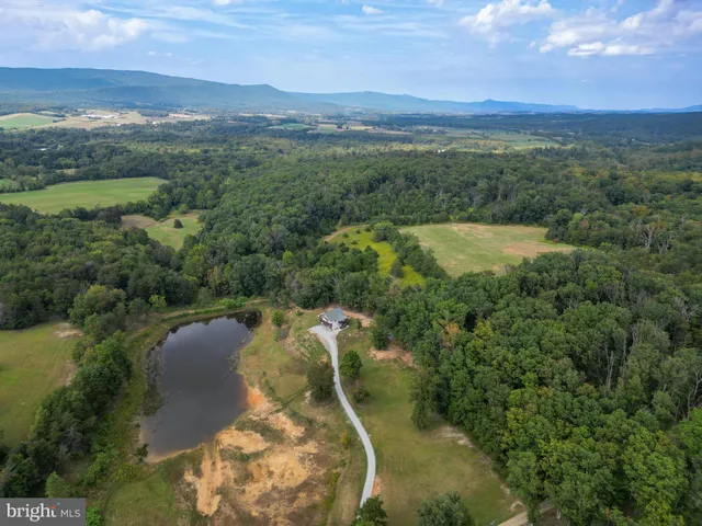 $735,000 | 385 South McDaniel Lane, Shenandoah, VA 22849