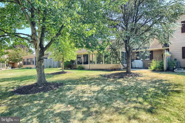 $299,999 | 402 Deerfield Drive, Unit 402, Hanover, PA 17331