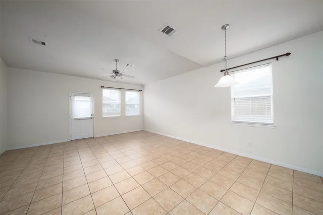 $2,500 | 19543 Otter Trail Court, Katy, TX 77449