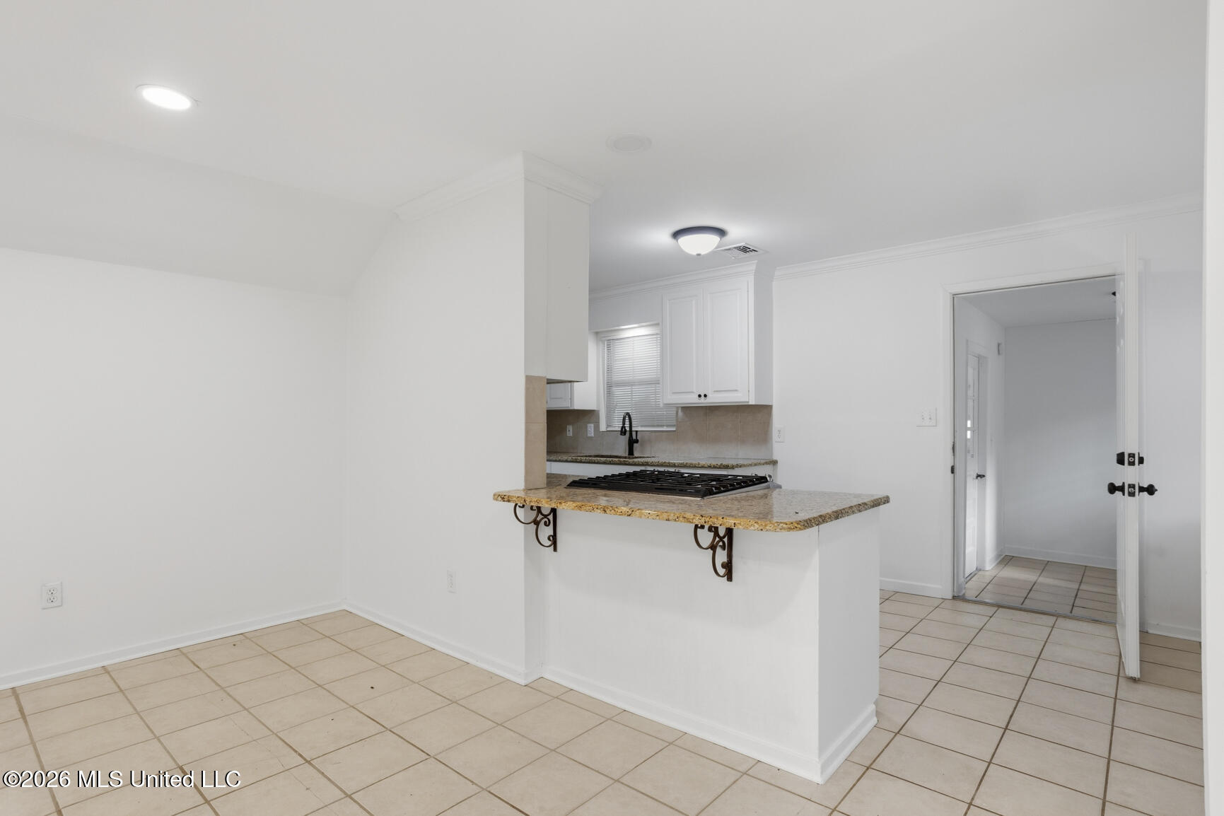 1735 Wilhurst Street Jackson, MS 39211 - Photo 11 of 28 1735 Wilhurst_jhookphotos-14