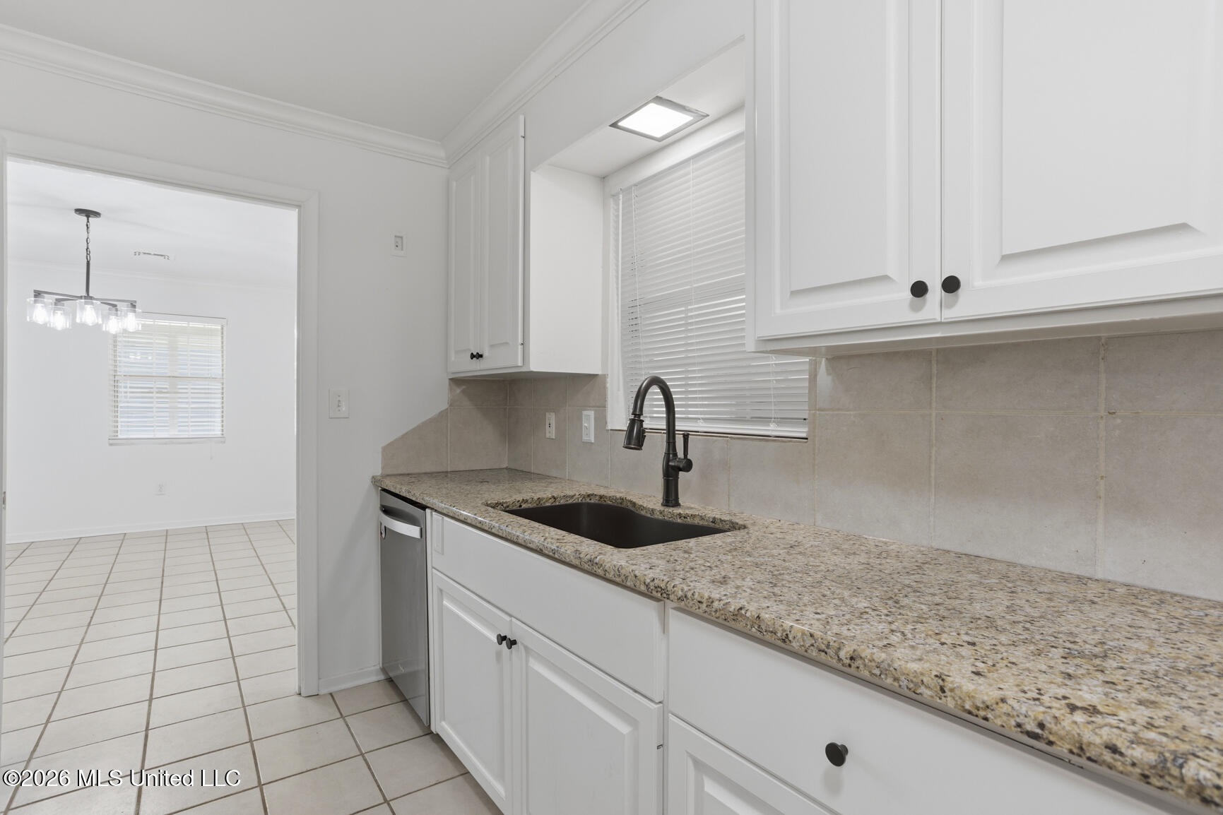 1735 Wilhurst Street Jackson, MS 39211 - Photo 7 of 28 1735 Wilhurst_jhookphotos-9