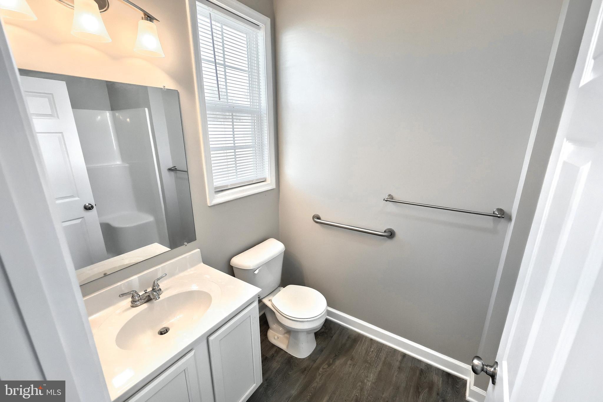 212 South Center Street Hanover, PA 17331 - Photo 35 of 36 Primary Full Bath