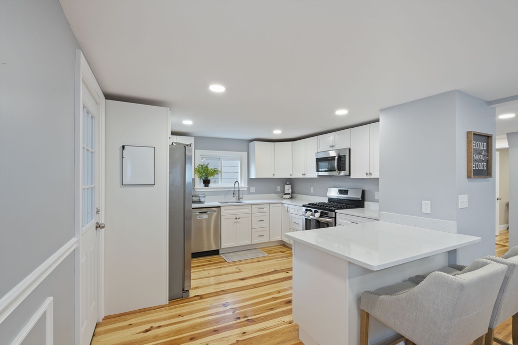 8 Rice Street Salem, MA 01970 - Photo 5 of 19 Gallery Image 5