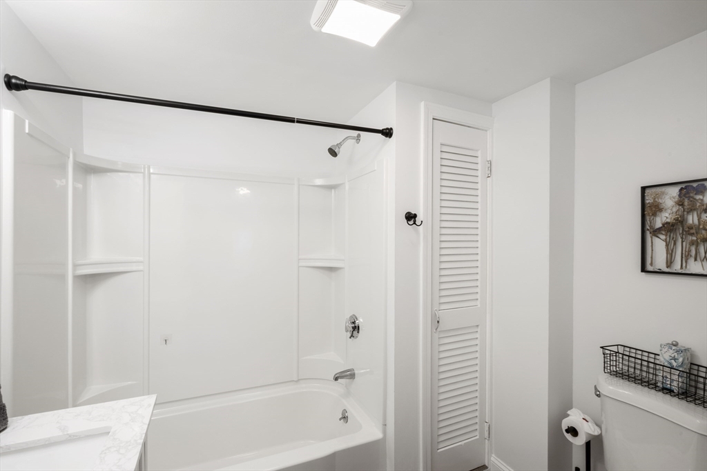 8 Rice Street Salem, MA 01970 - Photo 6 of 19 Gallery Image 6